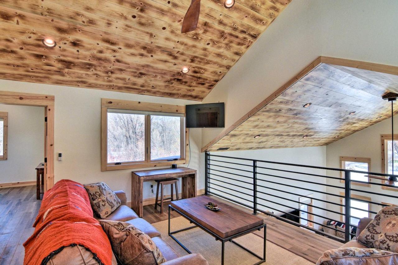 Riverfront Home With Bbq 2 Mi To Downtown Gunnison! Εξωτερικό φωτογραφία
